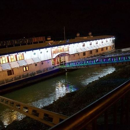 Botel Marina Братислава Экстерьер фото