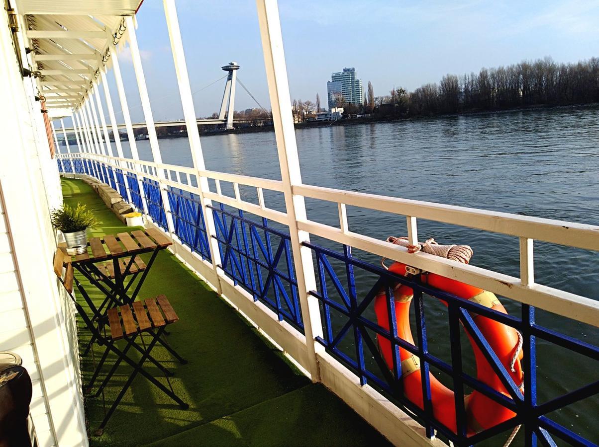 Botel Marina Братислава Экстерьер фото